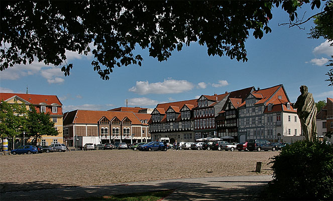 Schloßplatz Wolfenbüttel, Ost- und Südseite.